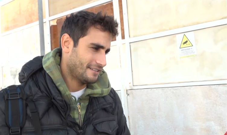 Μάριος Καπότσης: «Είναι μεγάλη μου τιμή να γράφω στίχους για τον Γιάννη Πλούταρχο»