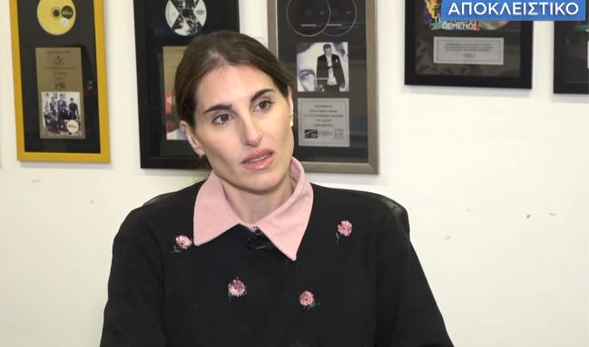 Παυλίνα Βουλγαράκη: «Με το που είδα την κόρη μου ένιωσα ένα δέσιμο»