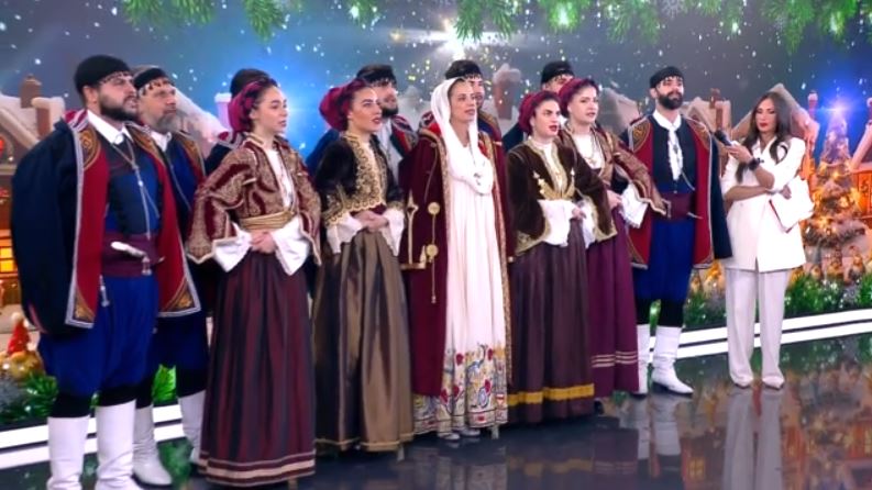 Κάλαντα και παραδοσιακοί χοροί από την Κρήτη στην «Κοινωνία Ώρα MEGA»