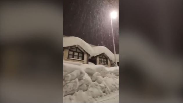 Ιταλία: Έως και τα τρία μέτρα το χιόνι στο Πράτο Νεβόζο