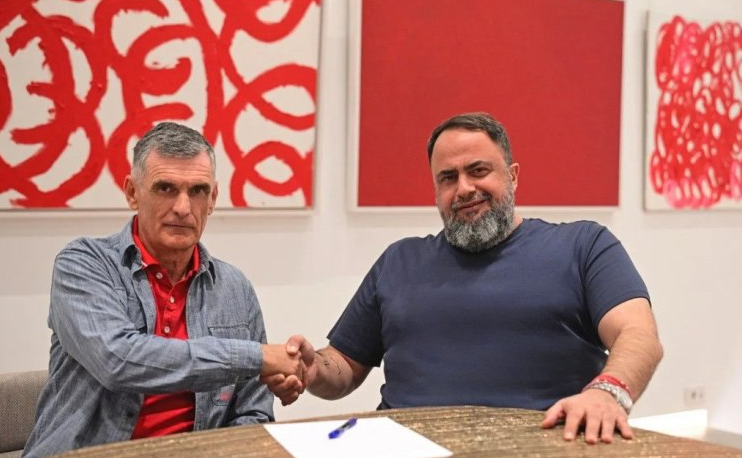 Ολυμπιακός: Ο Χοσέ Λουίς Μεντιλίμπαρ ανανέωσε το συμβόλαιό του έως το 2027