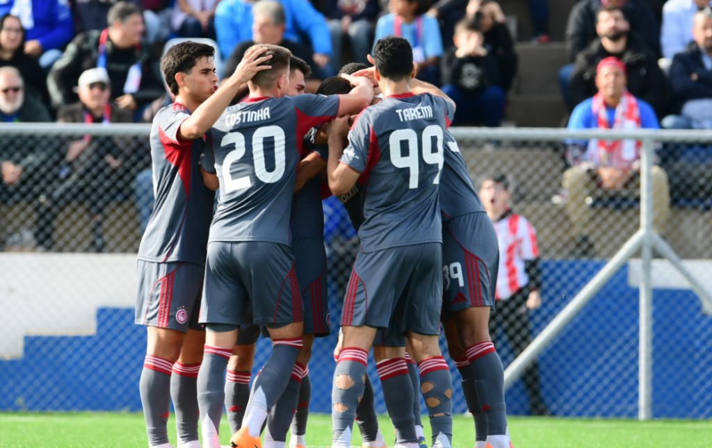 Ελλάς Σύρου – Ολυμπιακός 2-5: Εύκολο πέρασμα των πρωταθλητών από τις Κυκλάδες με «πεντάρα»