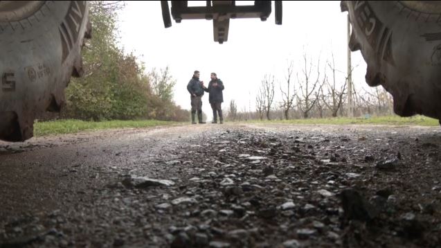 Οι άνθρωποι στα μπλόκα – Η κραυγή απόγνωσης αγροτών & κτηνοτρόφων