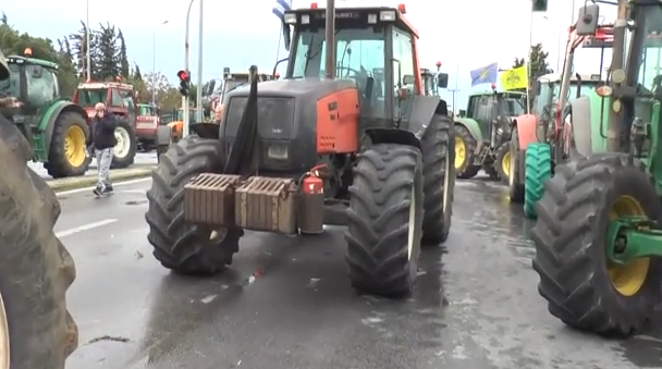 Αγρότες: Συμπαράσταση σε αγροτοσυνδικαλιστή που δικάζεται στην Καρδίτσα – Συνεχίζονται οι κινητοποιήσεις