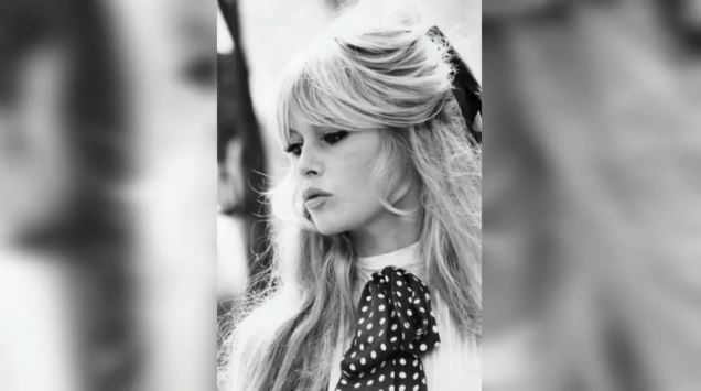 Μπριζίτ Μπαρντό: Η πολυτάραχη ζωή της θρυλικής «Μπεμπέ»