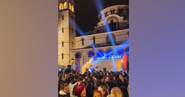 Πολιτική διαμάχη για το rave party σε προαύλιο εκκλησίας