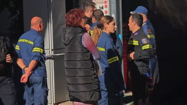 Ίλιον: Σε κρίσιμη κατάσταση τεχνικός που έκανε συντήρηση & εγκλωβίστηκε σε ανελκυστήρα σούπερ μάρκετ