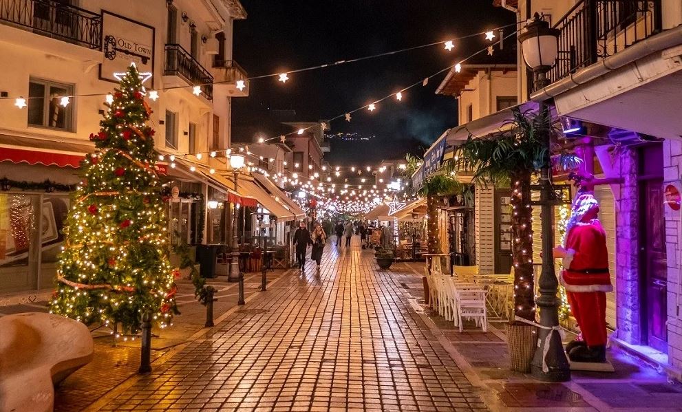 Απανωτές οι ακυρώσεις των κρατήσεων για την περίοδο των Χριστουγέννων – «Πονοκέφαλος» για τους ξενοδόχους