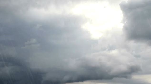 Καιρός: Στη δίνη της κακοκαιρίας «Byron» η χώρα – Πλημμύρες & κατολισθήσεις