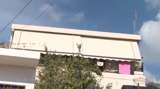 Κερατσίνι: Νεκρό ζευγάρι ηλικιωμένων στο μπαλκόνι του σπιτιού τους – Τους βρήκε ο εγγονός
