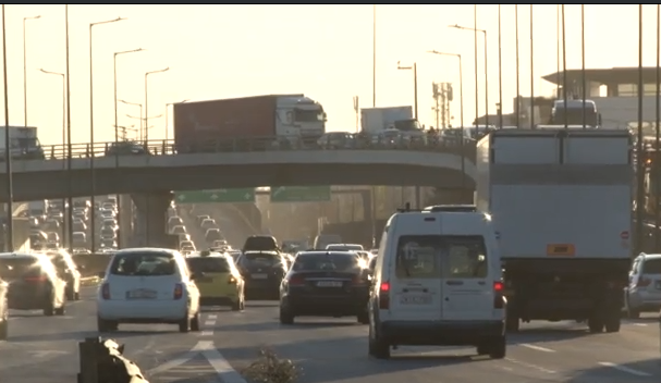 Κηφισός: Μεγάλα μποτιλιαρίσματα & απίστευτη ταλαιπωρία – Τα μέτρα που εξετάζονται