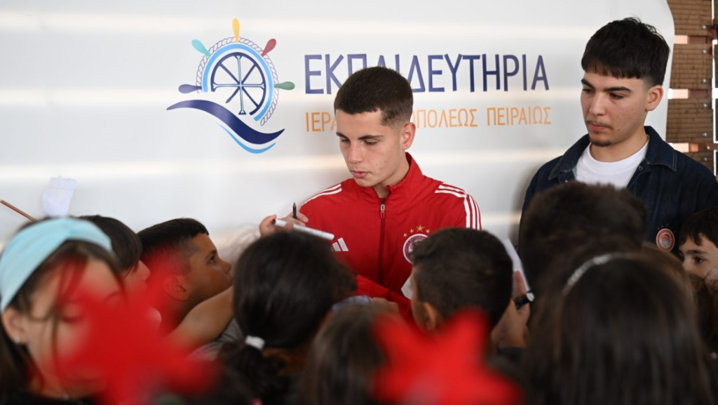 Χρήστος Μουζακίτης: Στα Εκπαιδευτήρια Μητρόπολης Πειραιά για τη Παγκόσμια Ημέρα Ατόμων με Αναπηρία