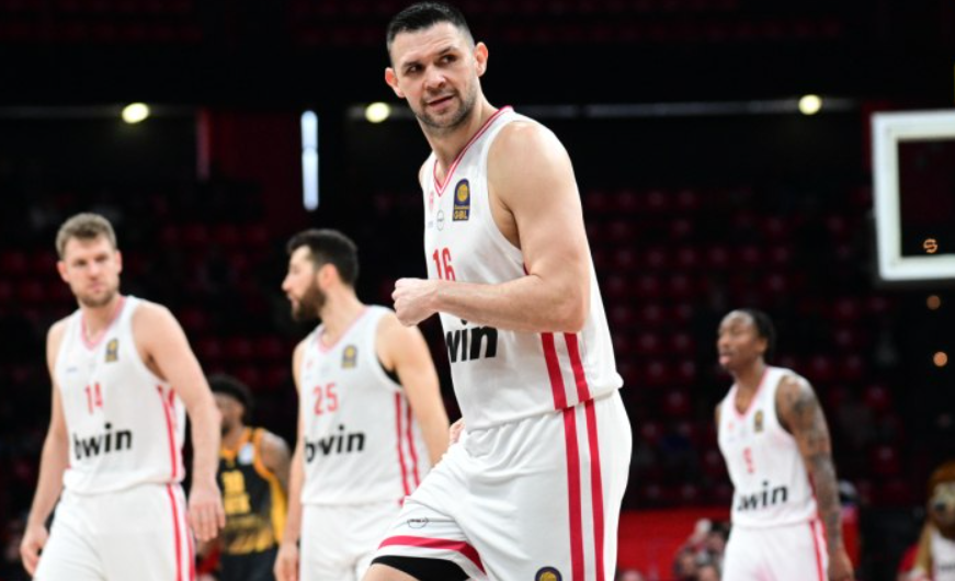 Ολυμπιακός – ΑΕΚ 100-93: Έτρεχε με… 100 ο Ολυμπιακός απέναντι στον ασταμάτητο Σίλβα