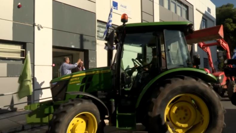 Το Σάββατο η κρίσιμη συνεδρίαση για τη συνέχεια των αγροτικών κινητοποιήσεων