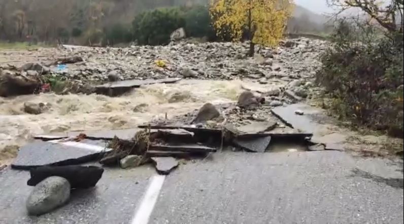 Καιρός: «Σαρωτικό» το πέρασμα της κακοκαιρίας «Byron» από όλη την Ελλάδα