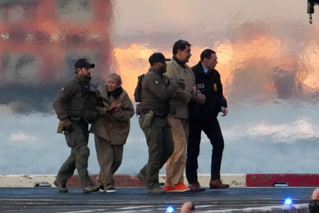 Ο Νικολάς Μαδούρο δηλώνει «αθώος, αιχμάλωτος πολέμου & πρόεδρος της Βενεζουέλας»