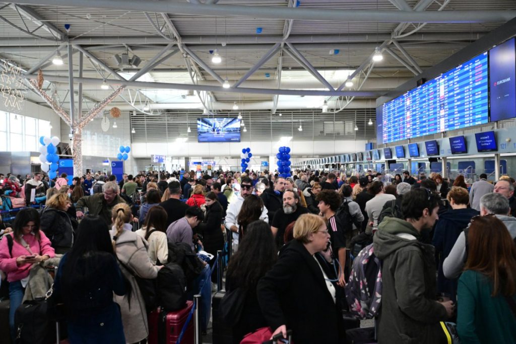 Πρωτοφανές black out και χάος στα αεροδρόμια της χώρας