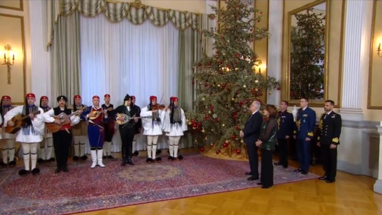 Τα μηνύματα και οι ευχές της πολιτικής και πολιτειακής ηγεσίας για την έλευση του 2026