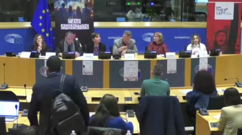 Ρίγη συγκίνησης στο Ευρωκοινοβούλιο από συγγενείς θυμάτων γυναικοκτονιών στη χώρα μας