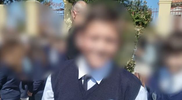 Χαλκίδα: Στο Live News η μητέρα του 15χρονου που έβαλε τέλος στη ζωή του – Ισχυρίζεται πως ο γιος της είναι θύμα bullying