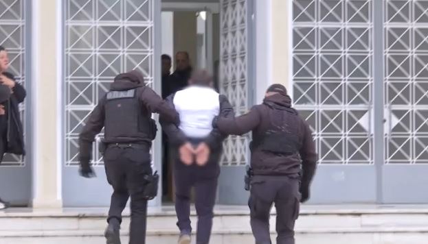 Αγρίνιο: Απολογείται ο 44χρονος για τη δολοφονία του κοινοτάρχη – «Δεχόμουν απειλές & είδα όπλο»