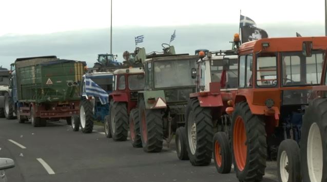 Σκληραίνουν την στάση τους οι αγρότες – Κλιμακώνουν τις κινητοποιήσεις τους