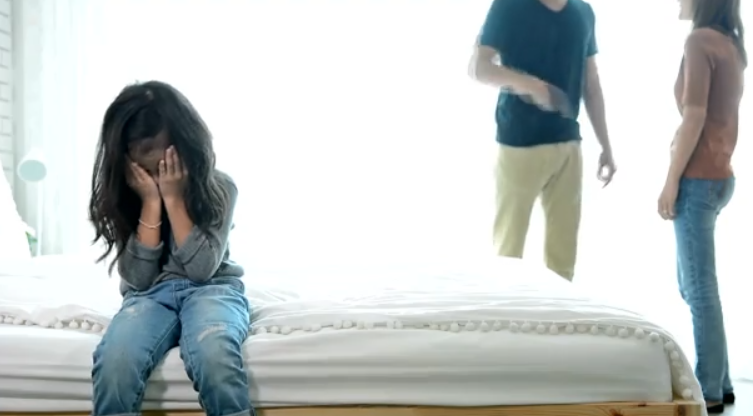 Αντιπαράθεση κυβέρνησης – αντιπολίτευσης για τη διάταξη για τη συνεπιμέλεια