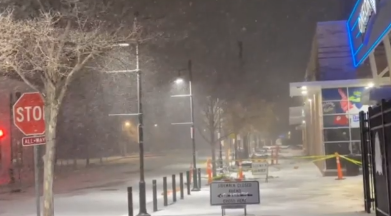 Ακραία χιονοθύελλα στις ΗΠΑ: 40 πολιτείες σε κατάσταση έκτακτης ανάγκης