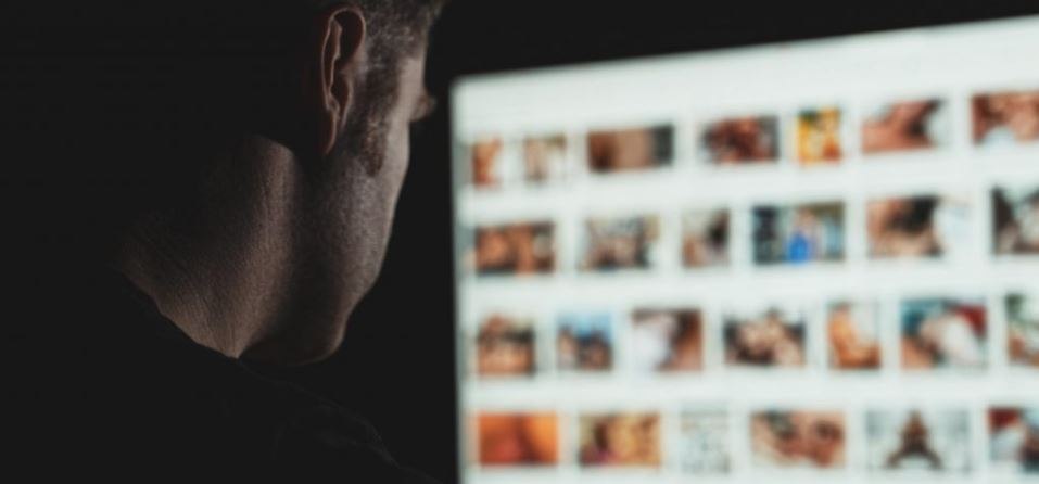 «Δεν είναι ντροπή, είναι έγκλημα» – Εκδήλωση από την ΠΟΑΣΥ για το revenge porn