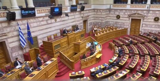 Αντιδράσεις για τη σεξιστική επίθεση Κυρανάκη σε Πέρκα – «Ήταν λάθος & το αναγνωρίζω»