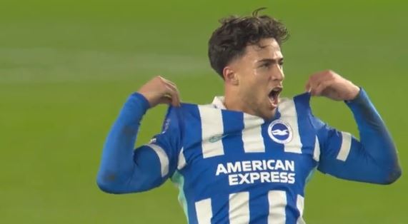 Premier League: Το γκολ της χρονιάς πέτυχε ο Μπάμπης Κωστούλας με ανάποδο ψαλίδι