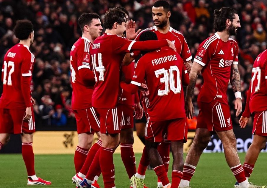 Εύκολη πρόκριση στην επόμενη φάση του FA Cup για τη Λίβερπουλ