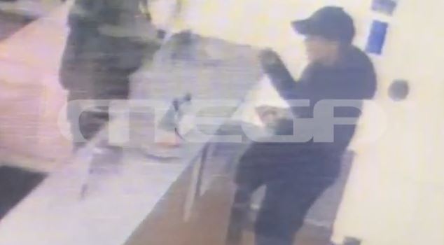 Πάτρα: Ντοκουμέντο για την αγνοούμενη Λόρα – Η στιγμή που αγοράζει εισιτήριο για Γερμανία