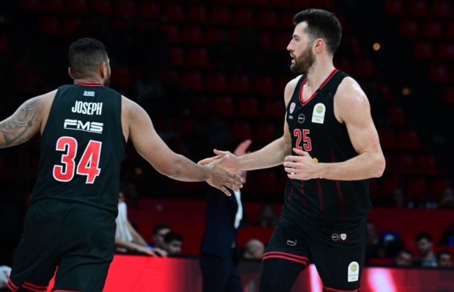 Ολυμπιακός-Περιστέρι 94-71: Σοβαρός και άνετος με σούπερ Πίτερς