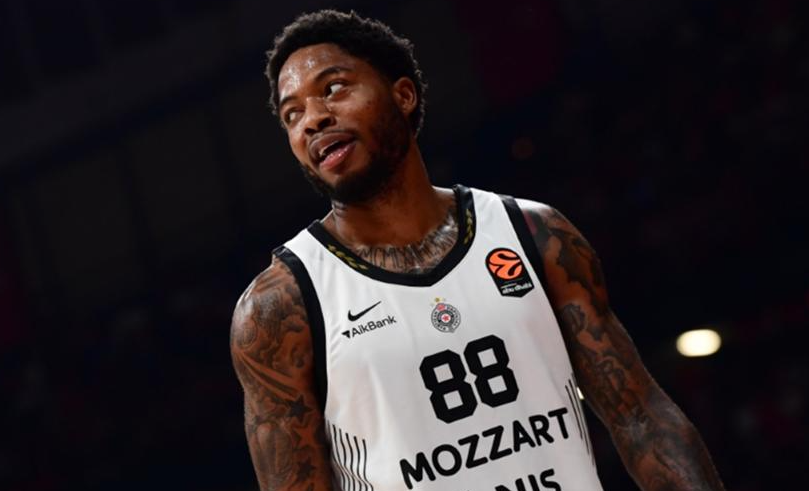 Στην Αθήνα για λογαριασμό του Ολυμπιακού ο Ταϊρίκ Τζόουνς