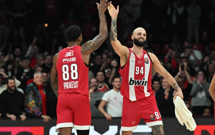 Euroleague: Νίκη του Ολυμπιακού επί της Μπαρτσελόνα
