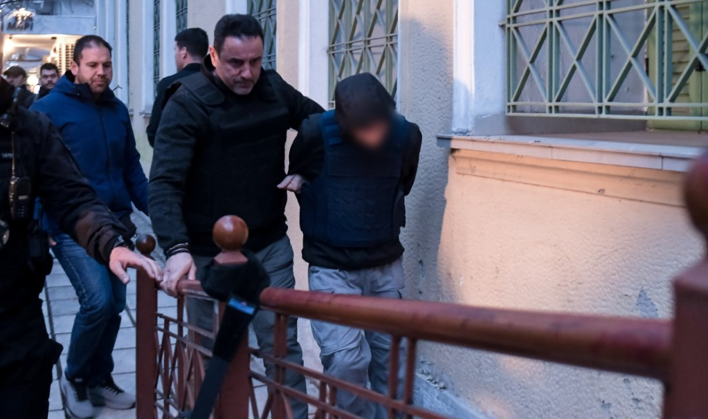 Σέρρες: Δίωξη για ανθρωποκτονία από πρόθεση σε βάρος του 16χρονου – Ξυλοκόπησε μέχρι θανάτου 17χρονο για ένα sms