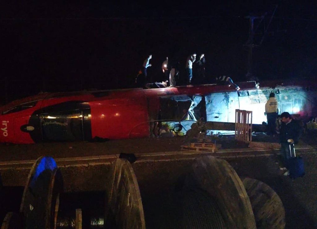 Ισπανία: Σύγκρουση 2 τρένων υψηλής ταχύτητας στην Ανδαλουσία – Πάνω από 21 νεκροί, εκατοντάδες τραυματίες