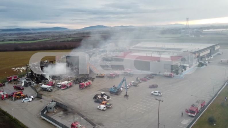 «Βιολάντα»: Τα αίτια της έκρηξης στο εργοστάσιο αναζητούν οι Αρχές – Θρήνος για τα θύματα