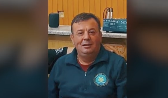 Αγρίνιο: Σε βαρύ κλίμα το τελευταίο «αντίο» στον 50χρονο κοινοτάρχη – Τραγική φιγούρα ο 13χρονος γιος του