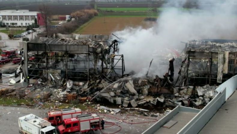 Πού στρέφονται οι έρευνες για την έκρηξη στο εργοστάσιο Βιολάντα – Εξετάζεται το σενάριο της διαρροής προπανίου