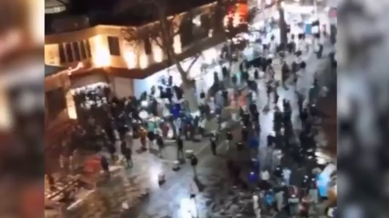 Ιράν: Καθημερινές βίαιες διαδηλώσεις στην Τεχεράνη για την οικονομική κατάρρευση της χώρας