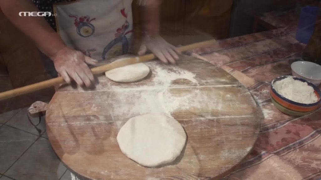 Η παραδοσιακή σπανακόπιτα του Μεσολογγίου - 