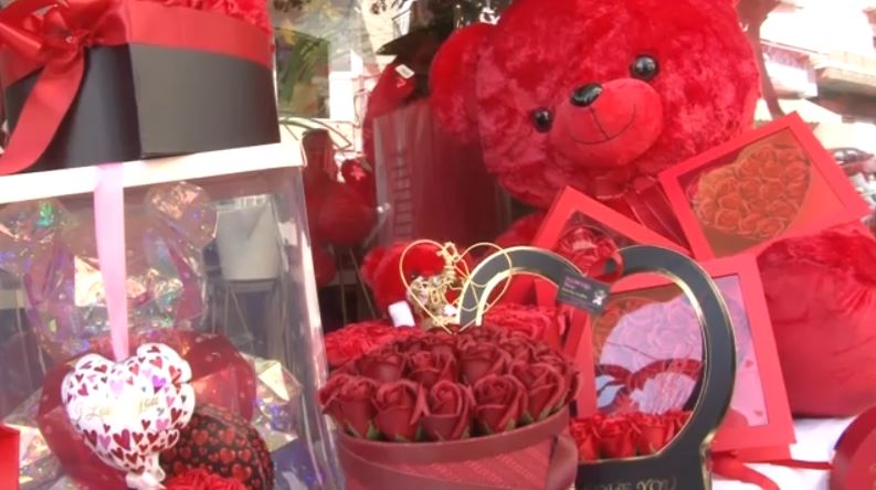 Άγιος Βαλεντίνος: Στον ρυθμό του έρωτα και της αγάπης κινήθηκε η αγορά
