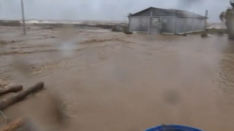 Ισχυρές βροχές, καταιγίδες & πλημμύρες σε πολλές περιοχές της χώρας – Πώς θα εξελιχθεί το φαινόμενο