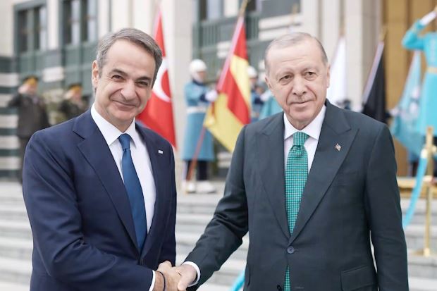 Συνάντηση Μητσοτάκη – Ερντογάν: Ανοιχτό παράθυρο για επίλυση των διαφορών στο Αιγαίο με βάση το διεθνές δίκαιο