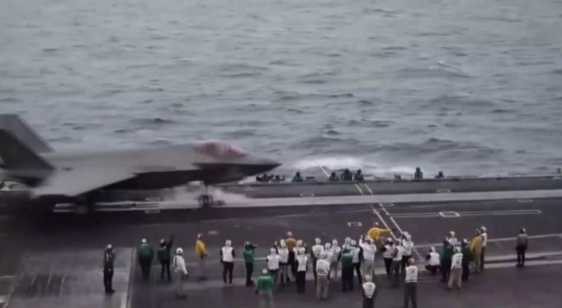 Οι ΗΠΑ στέλνουν στη Μέση Ανατολή το μεγαλύτερο αεροπλανοφόρο στον κόσμο