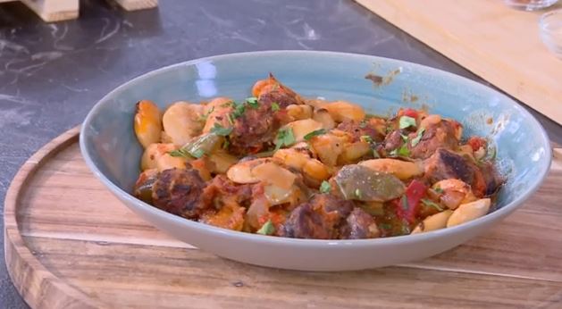 Ο Δημήτρης Σκαρμούτσος μάς ετοιμάζει γίγαντες σπετζοφάι