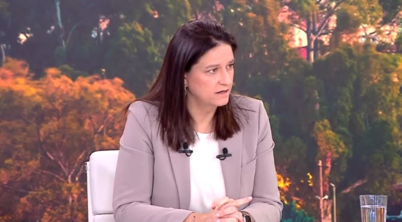 Νίκη Κεραμέως: Από 1η Απριλίου έρχεται αύξηση στον κατώτατο μισθό – Τι ισχύει για τις καταγγελίες στο 1555