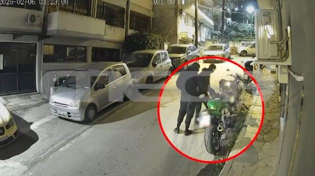 Θεσσαλονίκη: Έκλεψαν μηχανή μπροστά στα μάτια της ιδιοκτήτριας